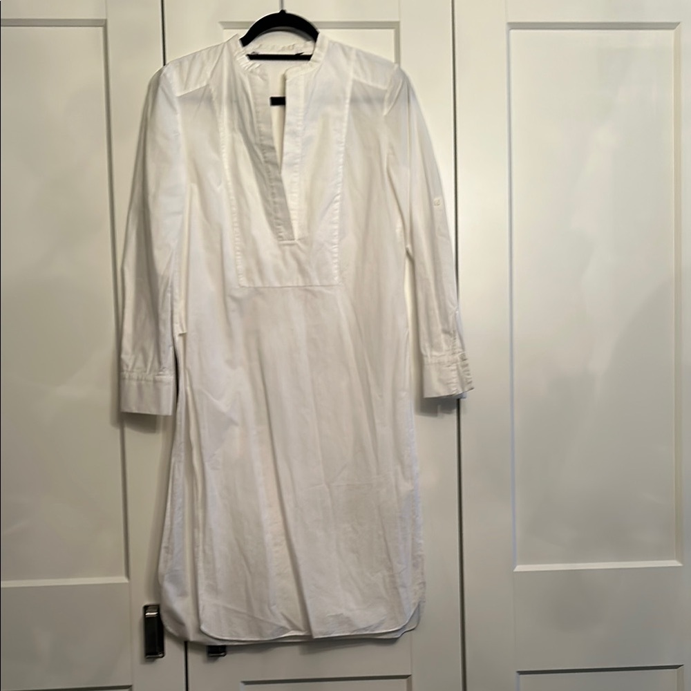 Chic White V-Neck Tunic Dress
